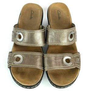 Clarks Womens Slip On Wedge Sandals 10